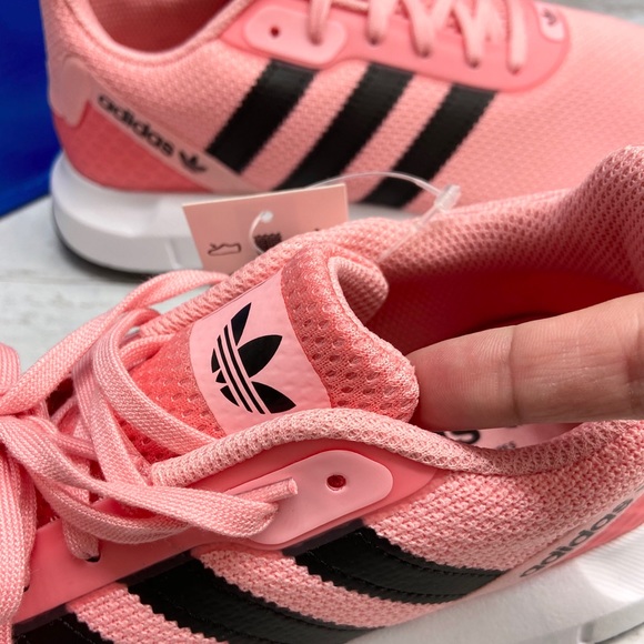 Adidas Swift Run RF running shoes - Picture 11 of 16